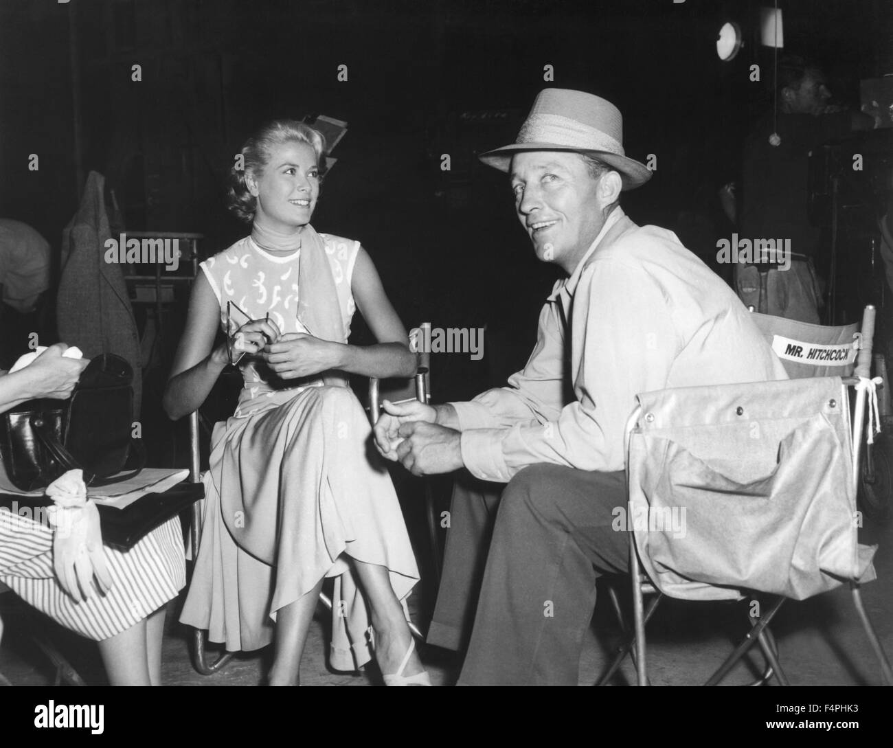 Sur le plateau, Grace Kelly et Bing Crosby / pour attraper un voleur / 1955 réalisé par Alfred Hitchcock [Paramount Pictures] Banque D'Images