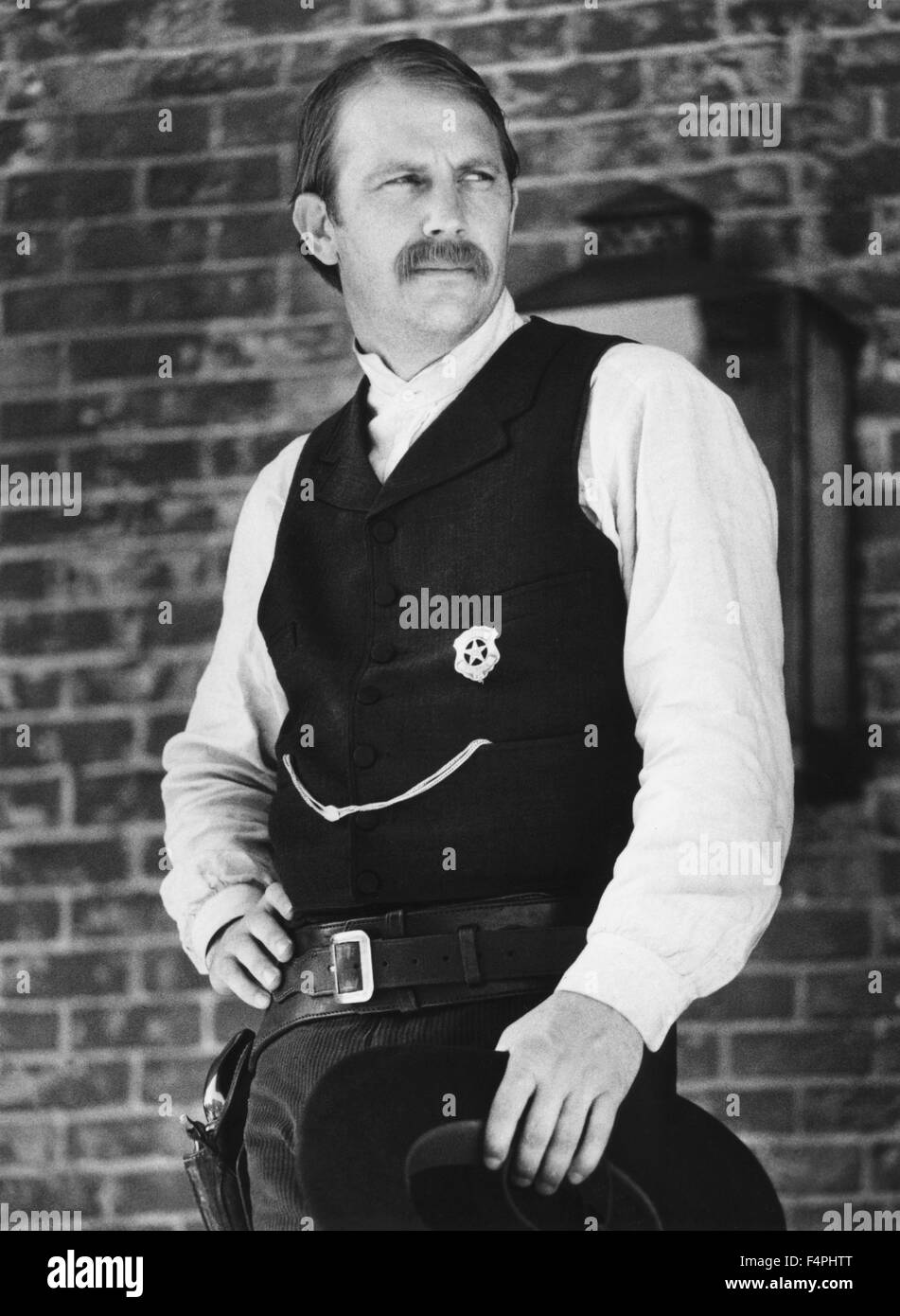 Kevin Costner Wyatt Earp / 1994 / réalisé par Lawrence Kasdan [Photos] Warner Bros. Banque D'Images