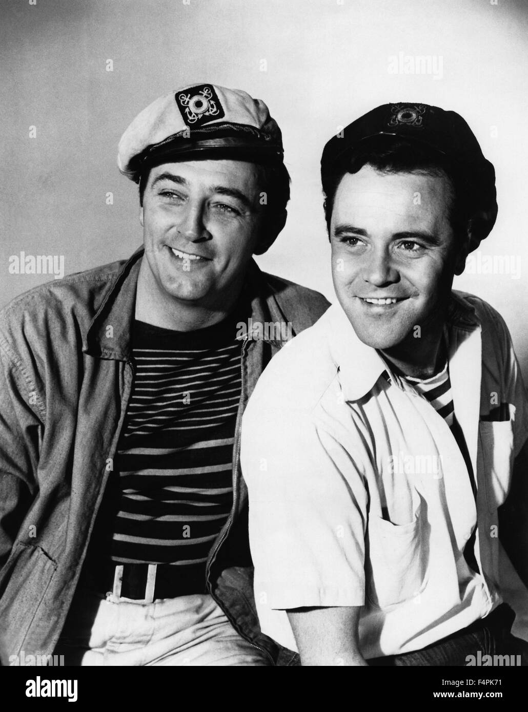 Robert Mitchum et Jack Lemmon / Fire Down Below / 1957 réalisé par Robert Parrish [Colombie-Britannique] Photos Banque D'Images