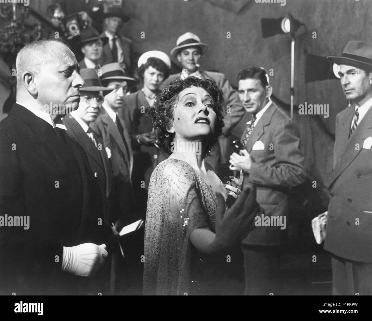 Erich von Stroheim et Gloria Swanson / Sunset Boulevard / 1950 réalisé par Billy Wilder [Paramount Pictures] Banque D'Images