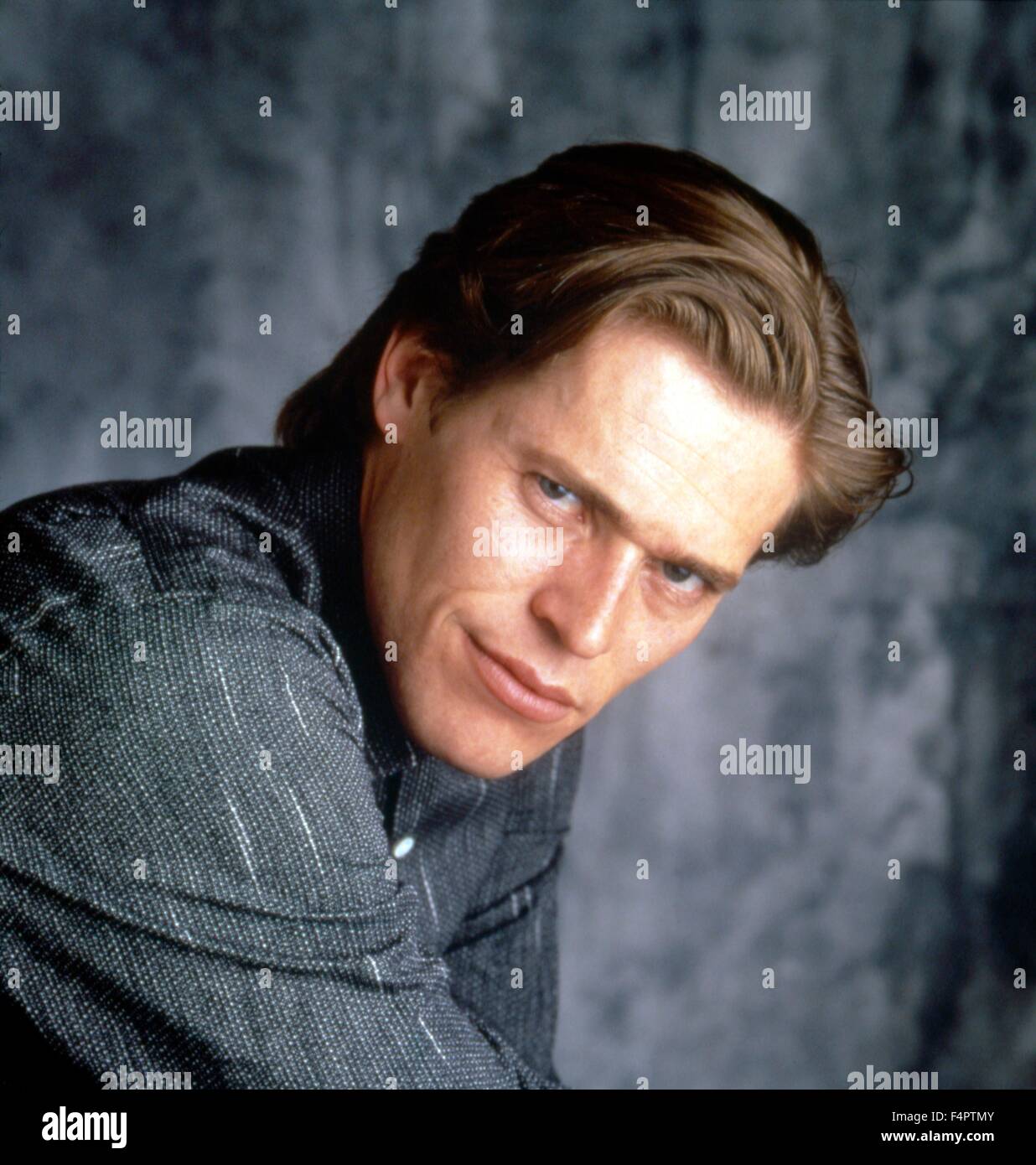 Willem Dafoe / Vivre et mourir à L.A. / 1985 réalisé par William Friedkin [MGM / UA Entertainment Co.] Banque D'Images