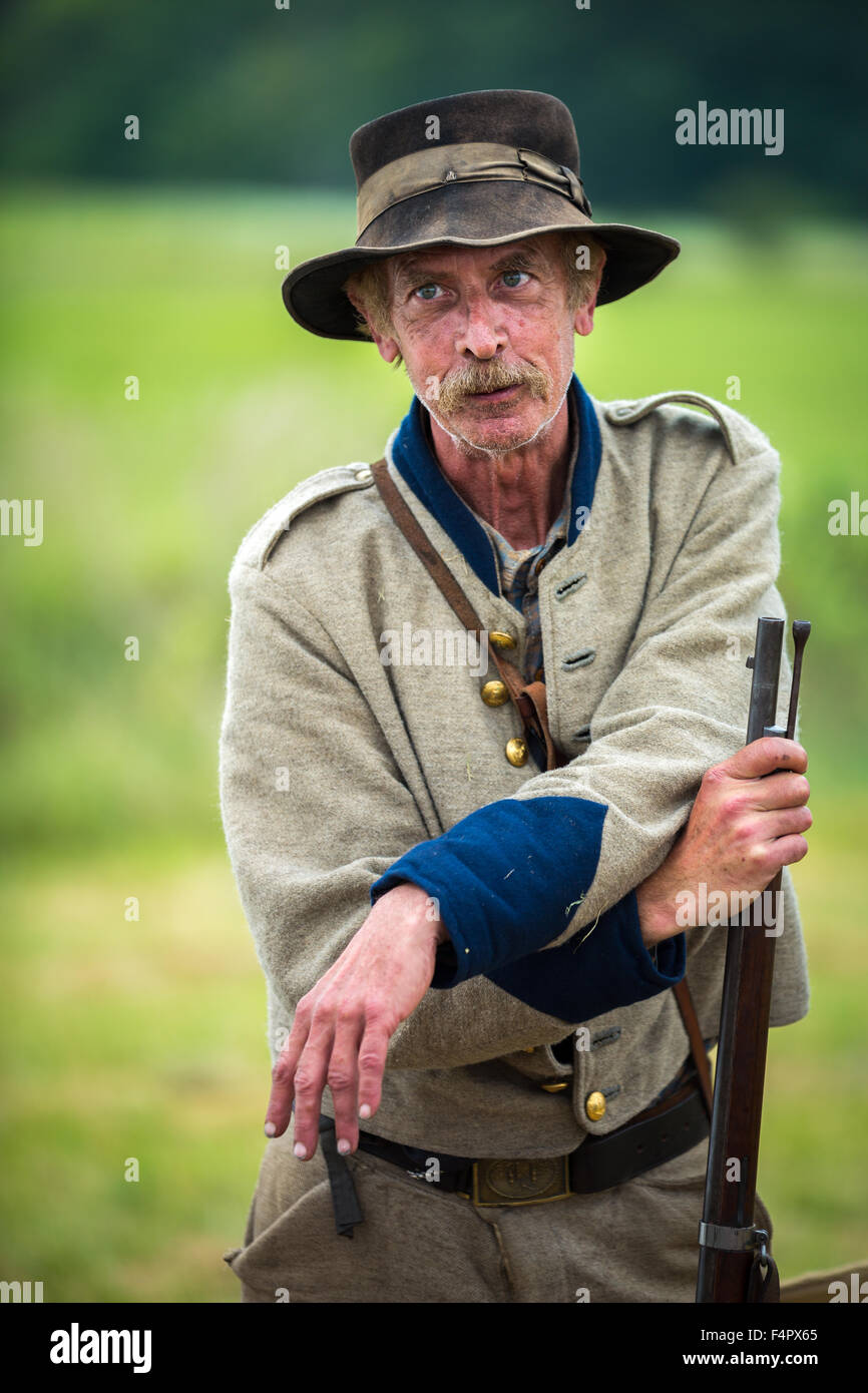 Soldat confédéré reenacts la bataille de Gettysburg. Banque D'Images