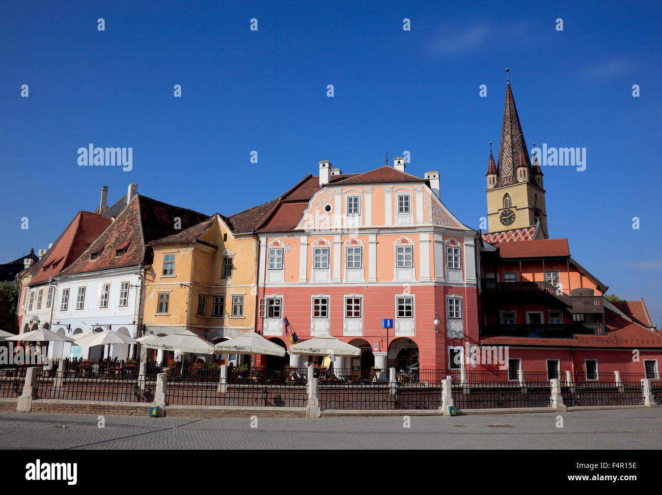 Le petit carré, Vieille Ville, Sibiu, Roumanie Banque D'Images