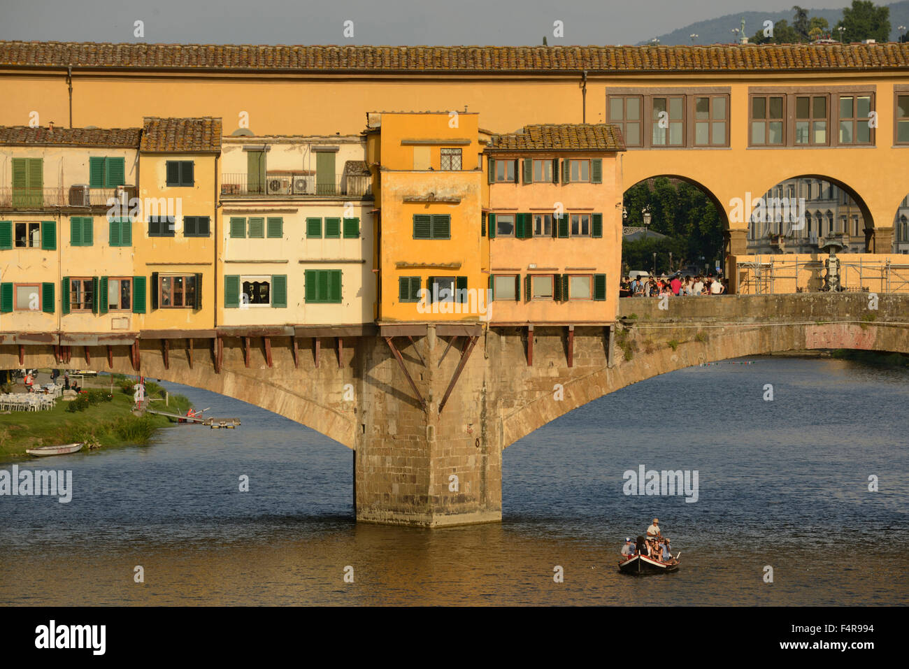 L'Italie, l'Europe, Florence, ville, pont, rivière, Ponte Vecchio, rivière Banque D'Images