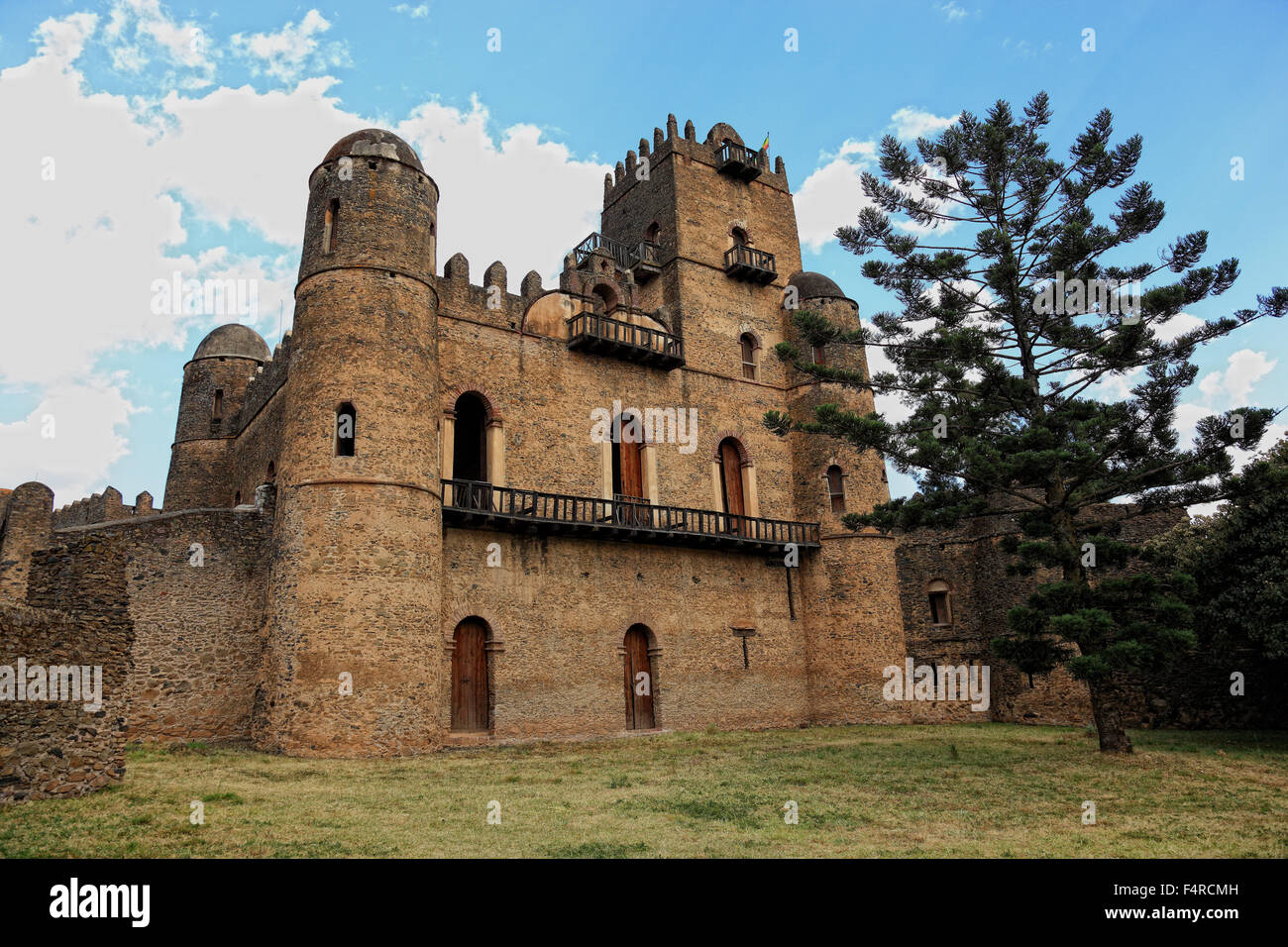 Bâtiments médiévaux de Fasil Ghebbi ou Gemp à Gondar ou Gonder, une ville et des woreda séparé en Éthiopie. Situé dans la Semien Rendez Banque D'Images