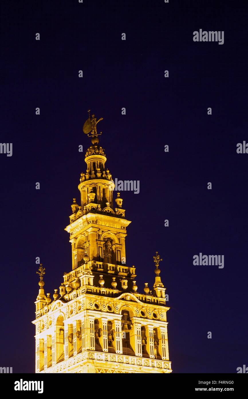 La Giralda, minaret, clocher, Site du patrimoine mondial de l'UNESCO , courts en soirée, la Cathédrale de Séville, Andalousie, Espagne, Europe Banque D'Images