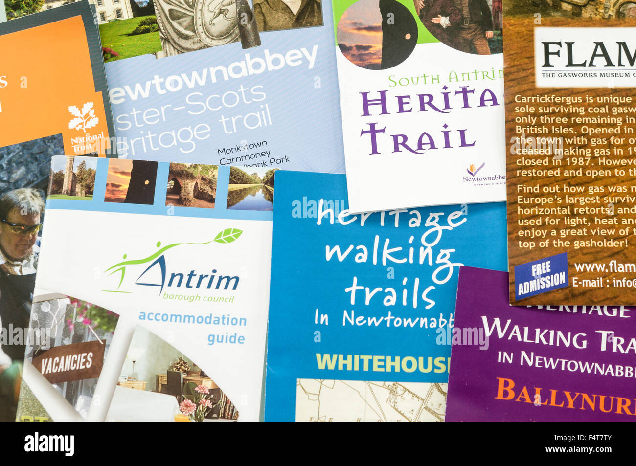 Brochures touristiques pour Newtownabbey et d'Antrim, en Irlande du Nord Banque D'Images