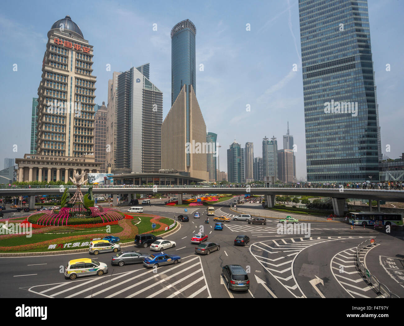 La Chine, la ville de Shanghai, Pudong District, Place de Lujiazui Banque D'Images