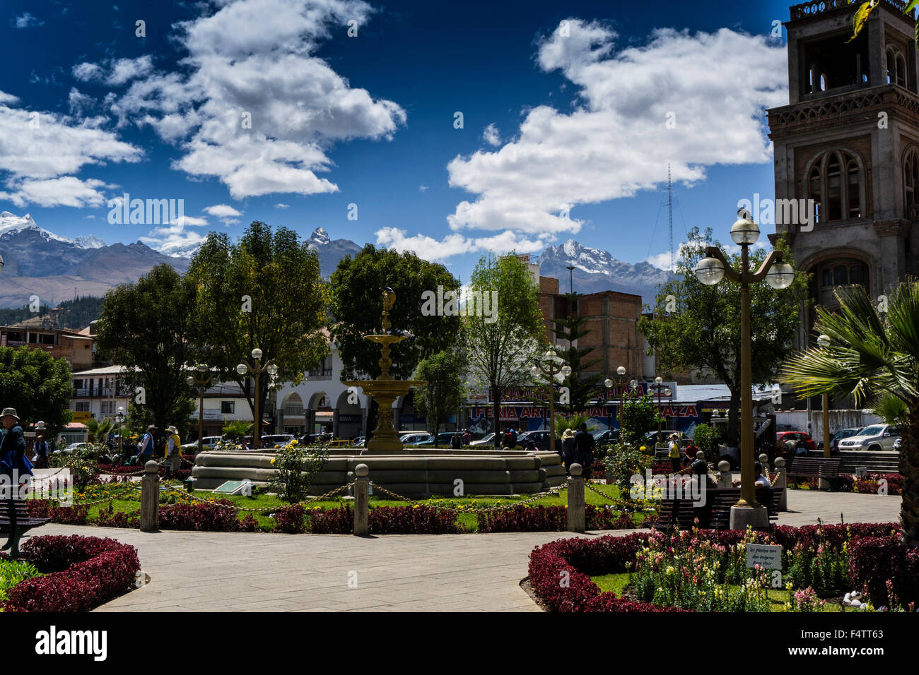 Huaraz, Ancash, Pérou. place principale. Banque D'Images