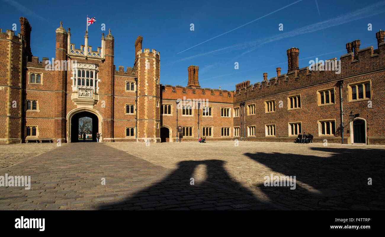 La Cour de Hampton Court Palace. Banque D'Images