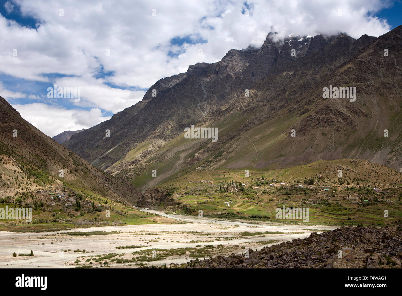 L'Inde, l'Himachal Pradesh, Lahaul et Spiti, Darcha, à côté de l'établissement Bhaga (Bhag, Bhagga) river valley Banque D'Images