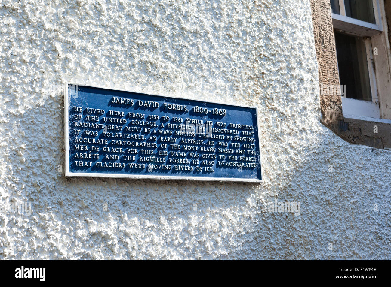 Une plaque bleue de James David Forbes à St Andrews, Fife, Scotland UK Banque D'Images
