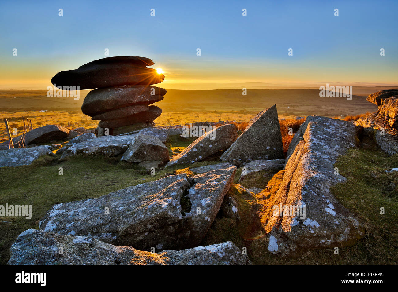 Cheesewring ; coucher du soleil ; Bodmin Moor, Cornwall, UK Banque D'Images