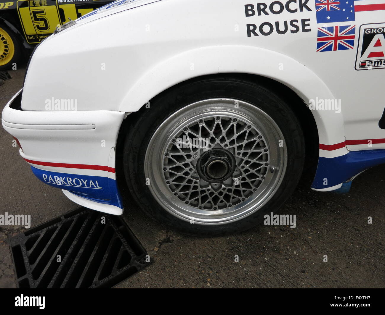 Ford Sierra Cosworth RS500 RS 500 Australian Touring Car Championship 1989 1990, aussi motivé par Peter Brock et Andy Rouse Numéro de voiture Mobil 5 - couleurs montrant l'avant du véhicule, y compris les commanditaires decals mk1 1re génération Banque D'Images