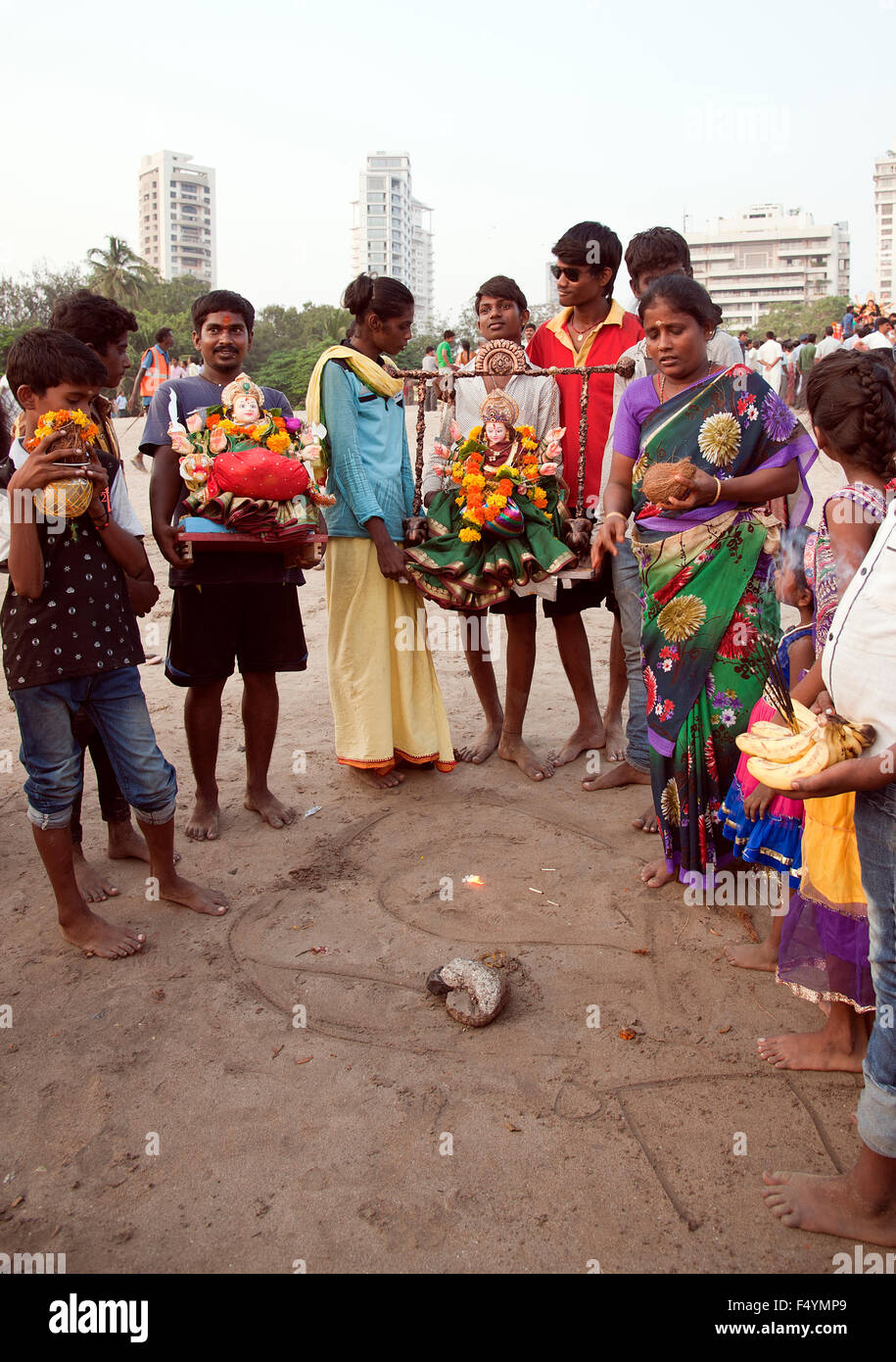 L'image de Durga immersion Idol a été prise à Mumbai, Inde Chowpatty Banque D'Images