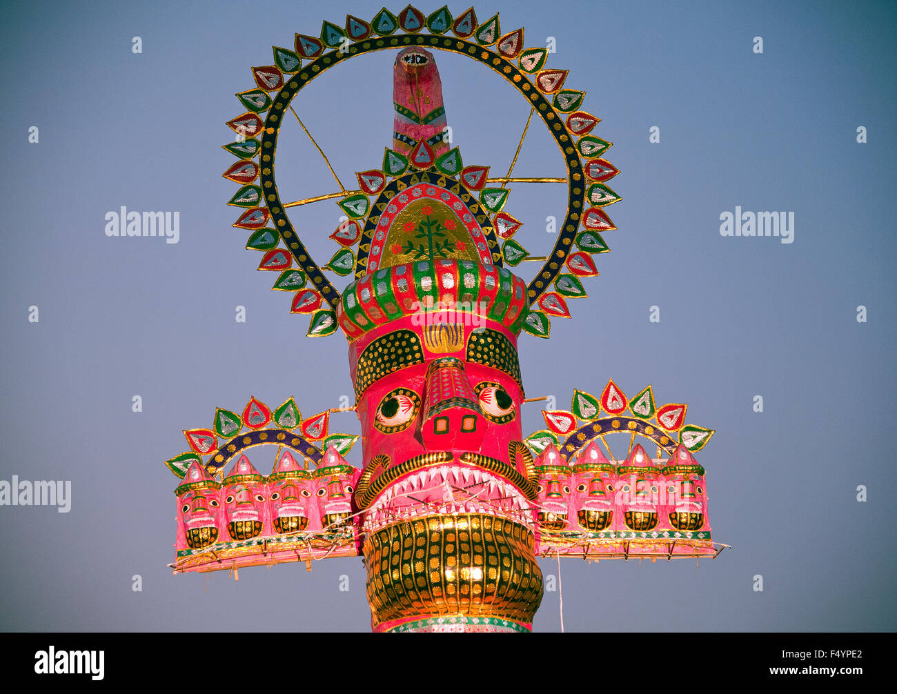 La statue de Ravan sur Dussera a été prise à Mumbai, Inde Chowpatty Banque D'Images