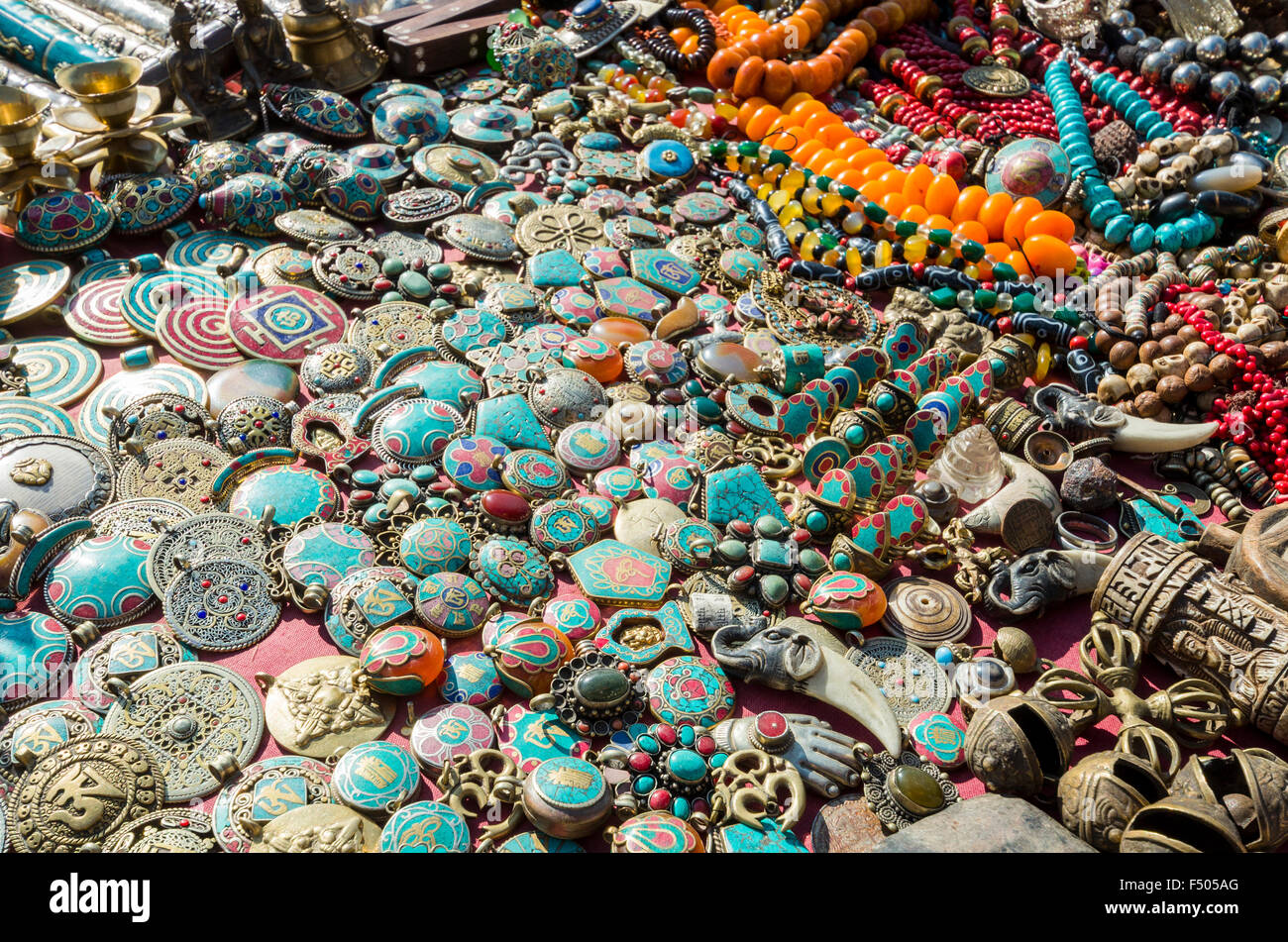 De nombreux souvenirs sont vendus à Durbar Square Banque D'Images De nombreux souvenirs sont vendus à Durbar Square Banque D'Images