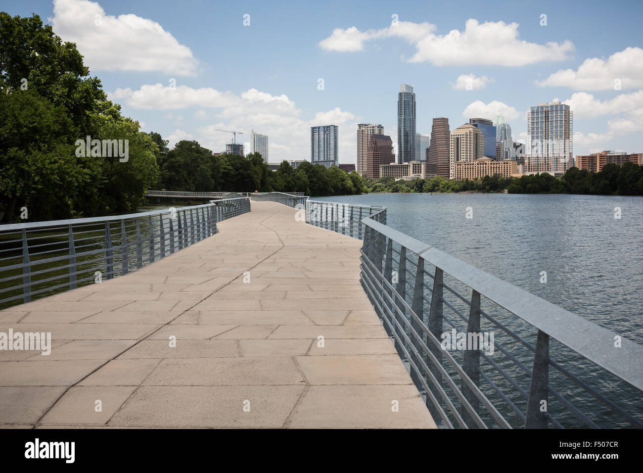 Le sentier de la promenade au lac Lady Bird à Austin, Texas Banque D'Images