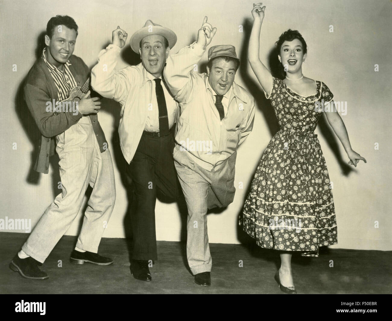 Abbott et Costello dans une scène du film 'Chasse au trésor avec Abbott et Costello" (Dance with Me Henry), USA Banque D'Images