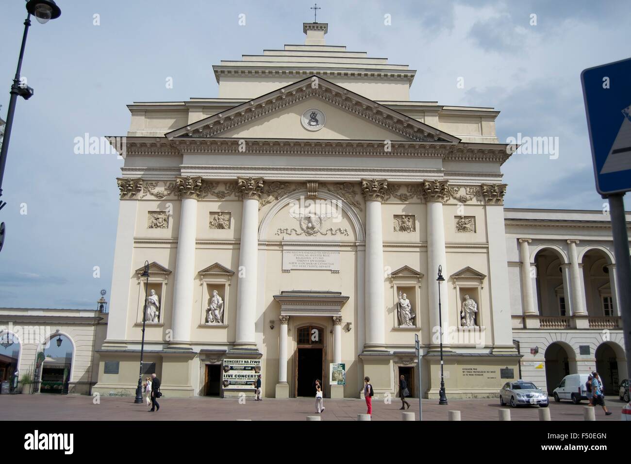 Bâtiment de l'église St Anne patrimoine monument Varsovie Banque D'Images