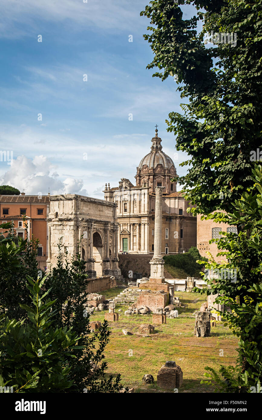 Ruines antiques à Rome Banque D'Images