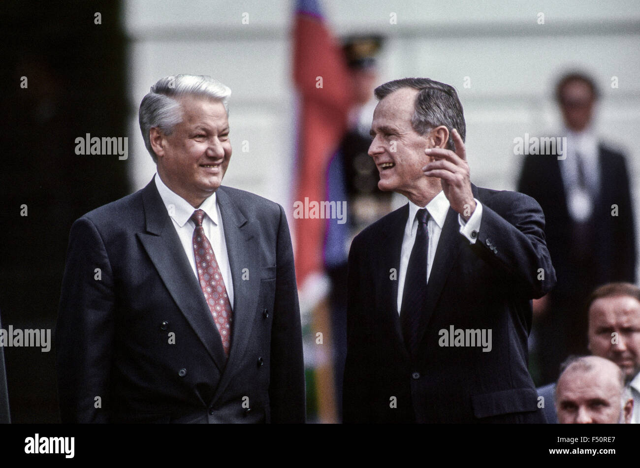 Washington, DC.USA, 16 juin 1992 Le président américain George Bush avec le président russe Boris Eltsine lors de visite officielle à la Maison Blanche. Credit:Mark Reinstein Banque D'Images