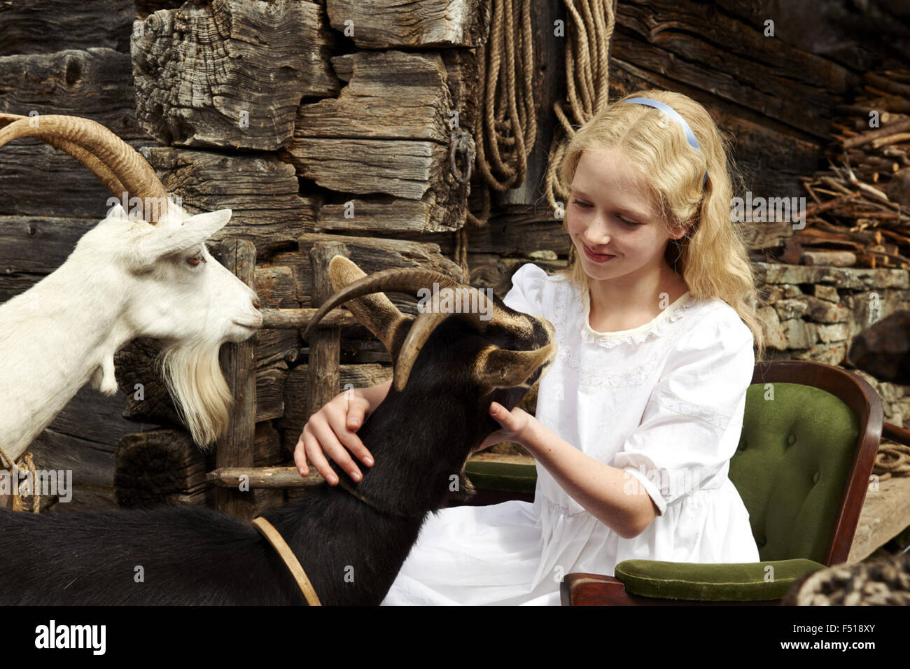 Le film Heidi est réglé pour la version en décembre 2015. Cette photo est pour un usage éditorial uniquement et est l'auteur de la société film et/ou le photographe attribué par le film ou la société de production et ne peut être reproduite que par des publications dans le cadre de la promotion du film ci-dessus. Un crédit obligatoire pour l'entreprise de film est nécessaire. Le photographe devrait également être portés lorsqu'il est connu. Banque D'Images