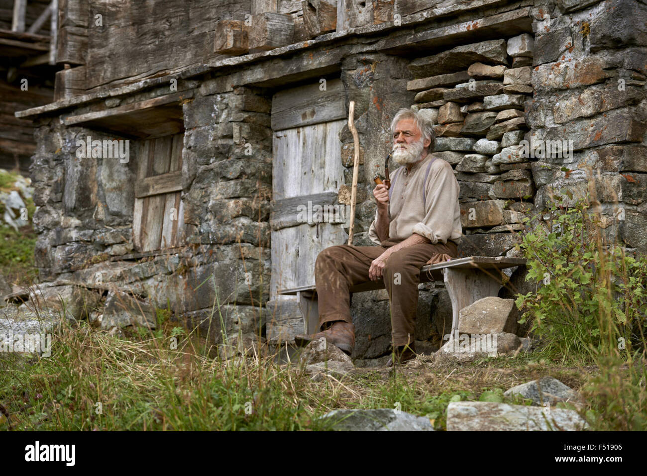 Le film Heidi est réglé pour la version en décembre 2015. Cette photo est pour un usage éditorial uniquement et est l'auteur de la société film et/ou le photographe attribué par le film ou la société de production et ne peut être reproduite que par des publications dans le cadre de la promotion du film ci-dessus. Un crédit obligatoire pour l'entreprise de film est nécessaire. Le photographe devrait également être portés lorsqu'il est connu. Banque D'Images