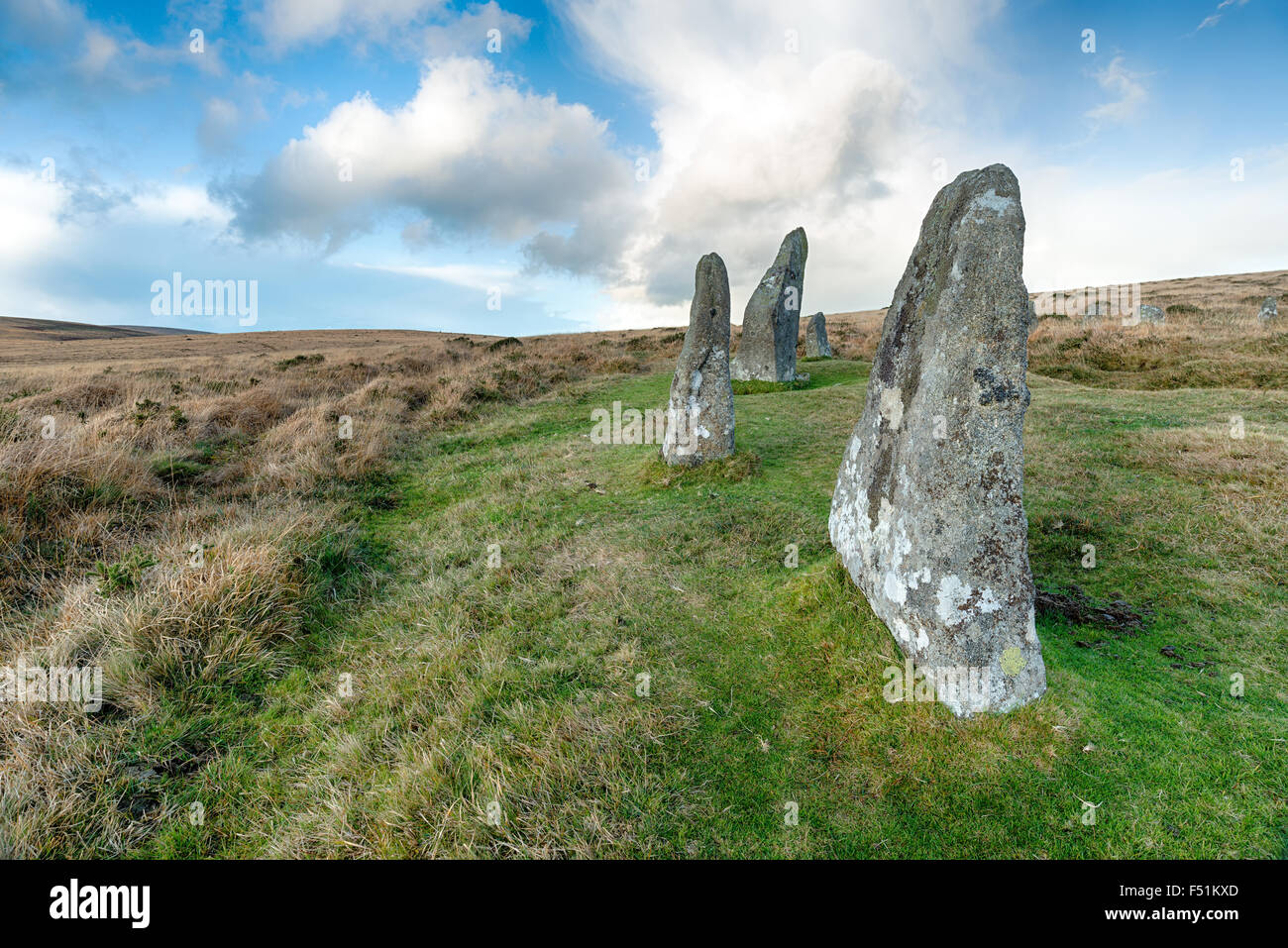 Des pierres sur le cercle de pierre Scorhill sur le parc national du Dartmoor dans le Devon Banque D'Images