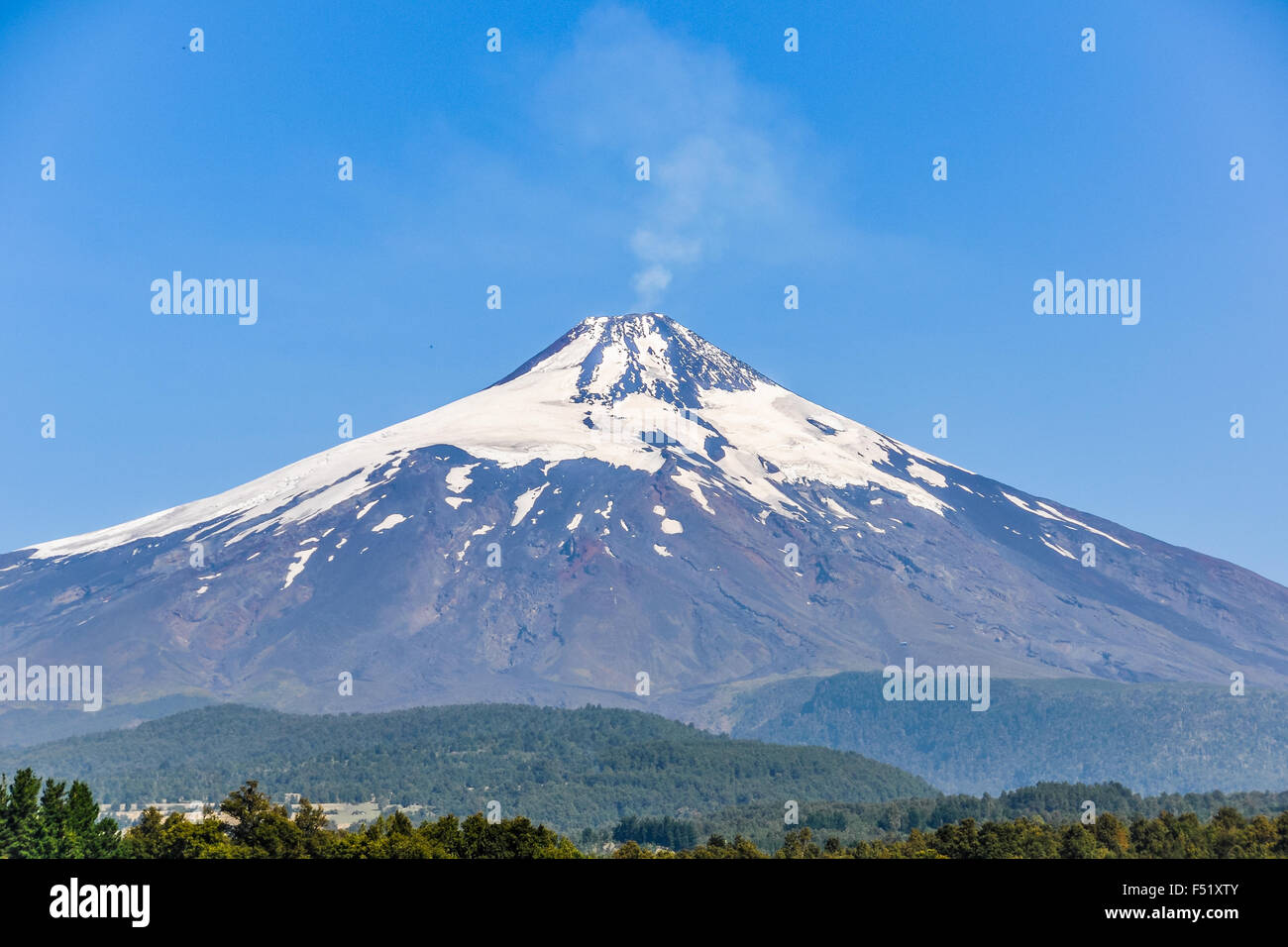 Fermer la vue des fumeurs Volcan Villarrica, Pucon, Chili Banque D'Images