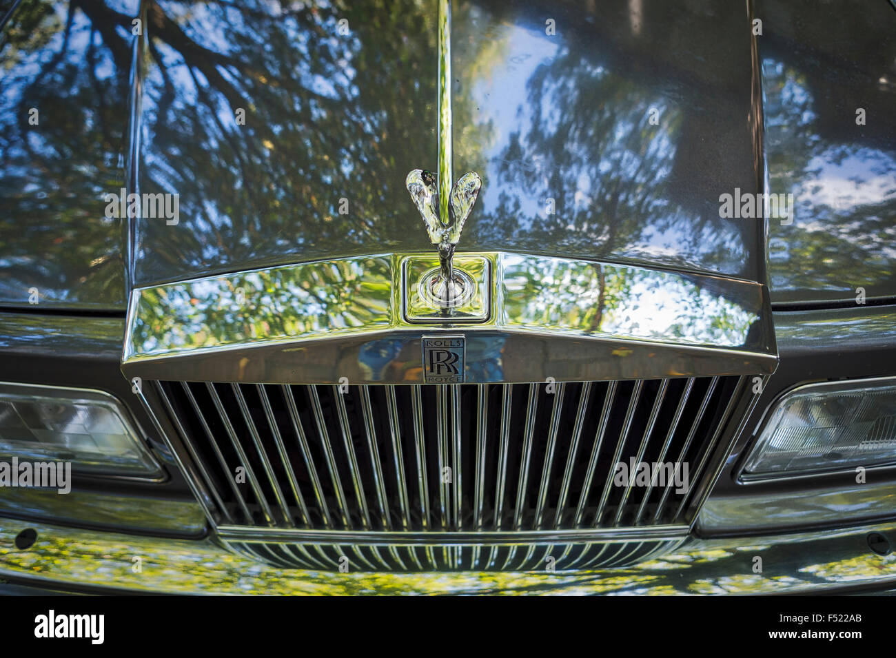 Grill chrome d'un Rolls Royce voiture classique Banque D'Images