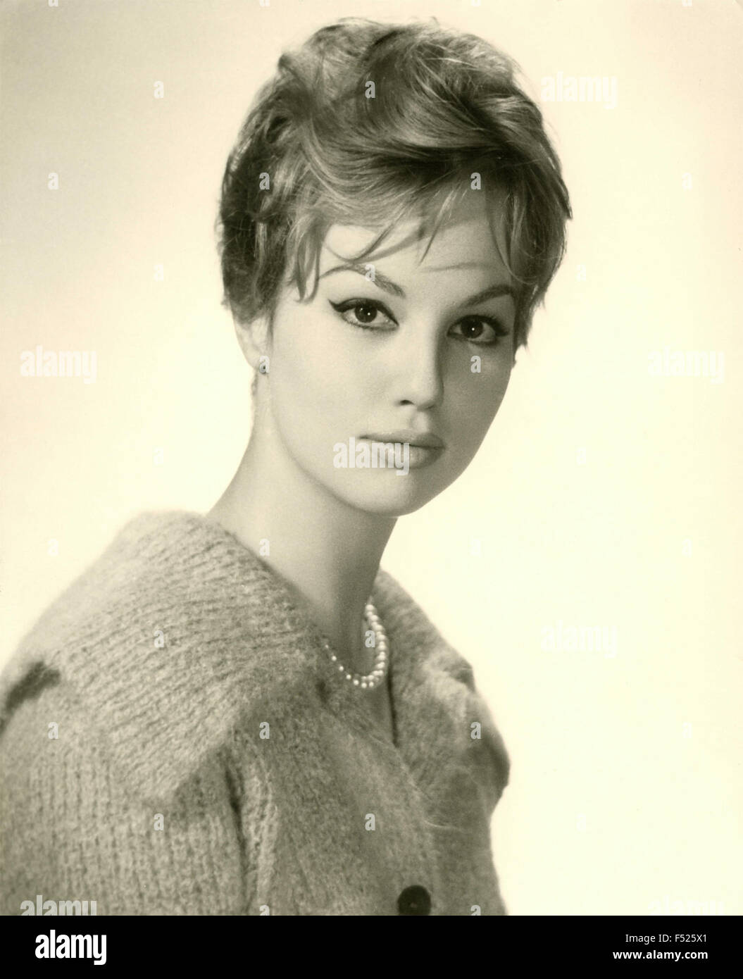 L actrice Fran aise Myl ne Demongeot France Photo Stock Alamy l-actrice-fran-aise-myl-ne-demongeot-france-photo-stock-alamy