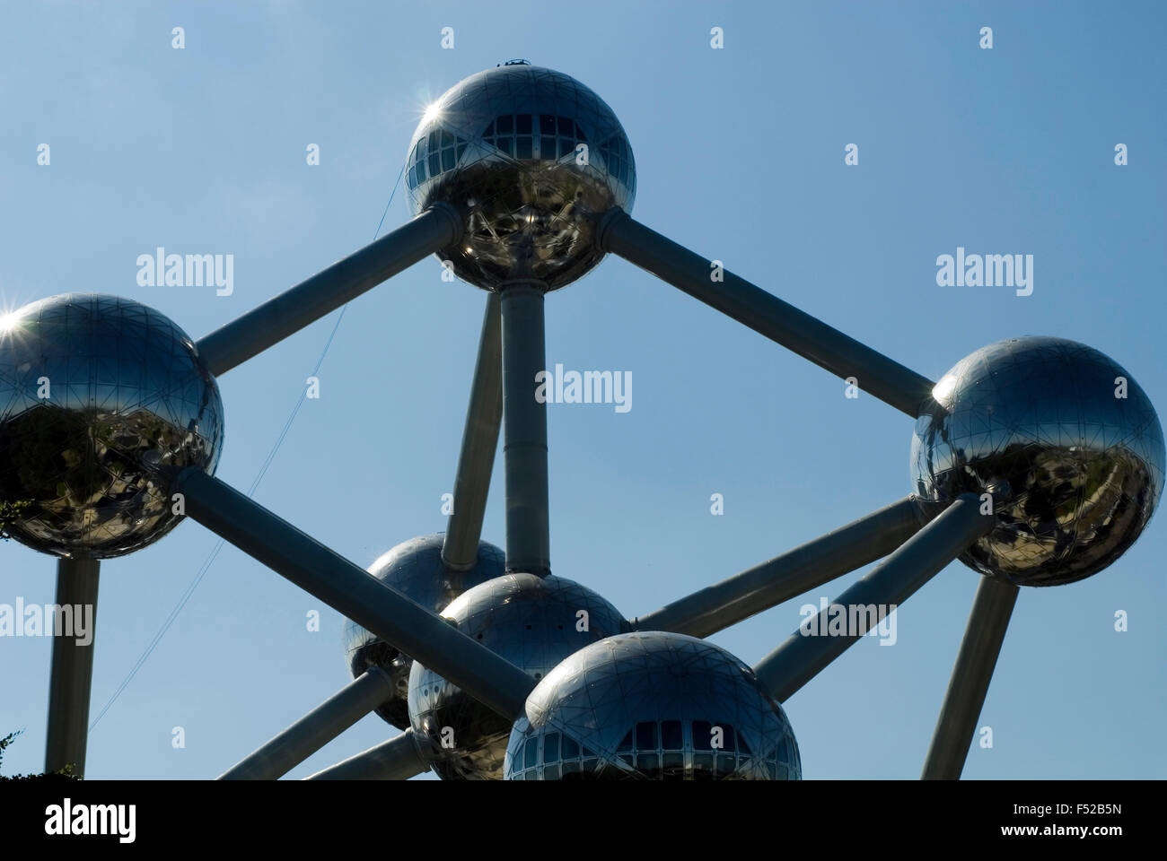 Atomium Worldfamous Monument d'un noyau atomique de fer Bruxelles Belgique Europe Banque D'Images