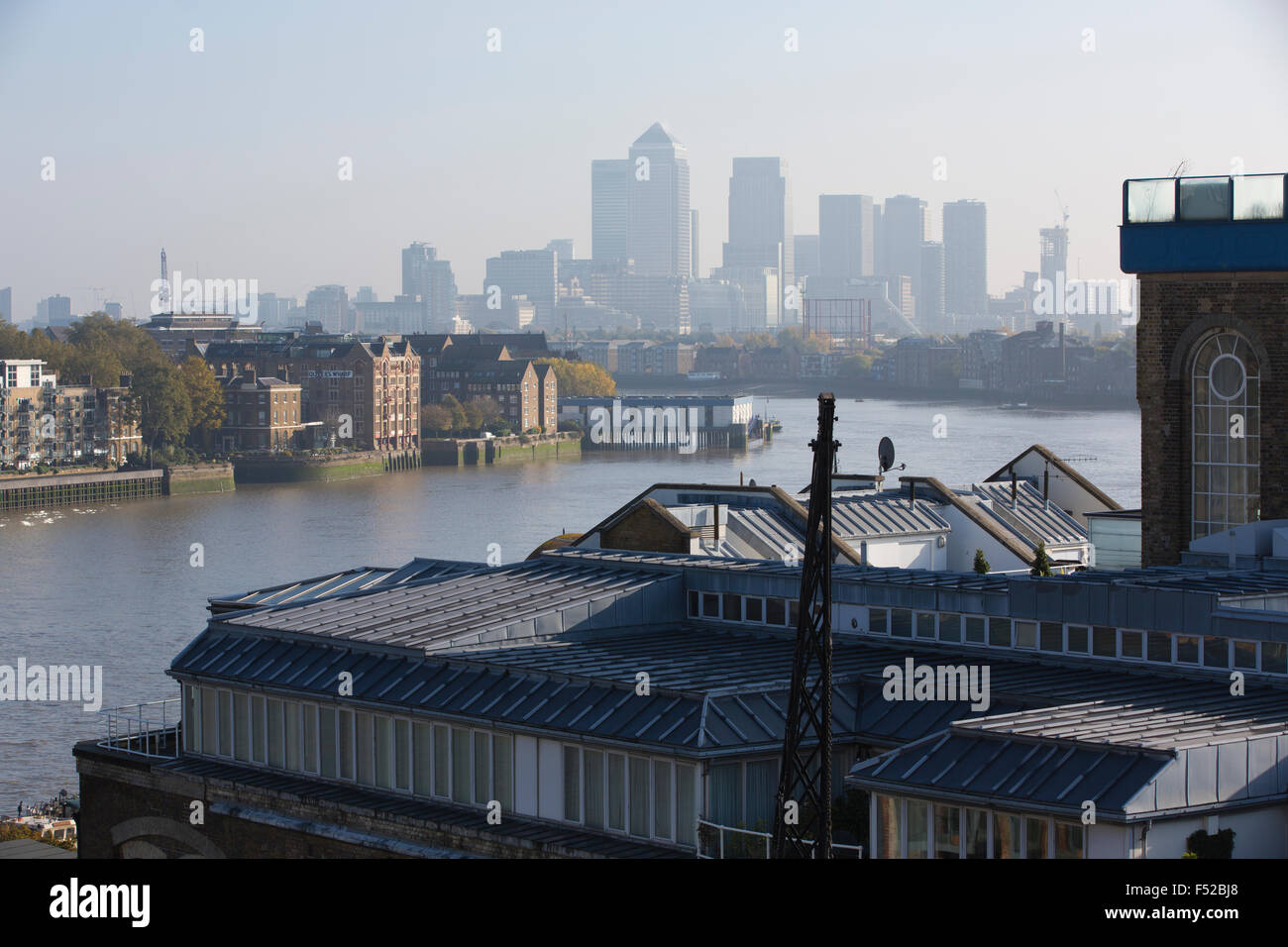 Appartement toit vivant, Shad Thames, London Skyline, East London, England, UK Banque D'Images