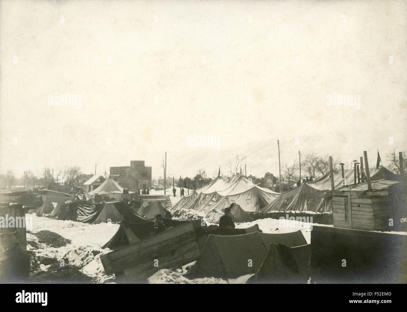 La ville des tentes mis en place après le séisme de 1915, Marsi, Avezzano, Italie Banque D'Images