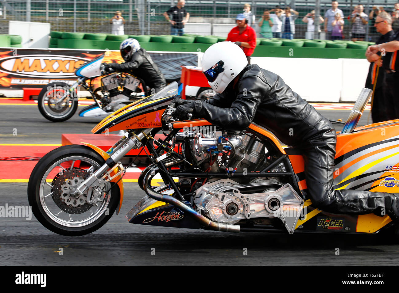Moto, Jeux Olympiques de nitro en 2011, Hockenheim Dragster moto, démarrer  Photo Stock - Alamy