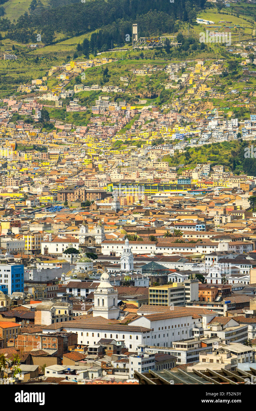 Centre historique de Quito Vue au sol élevée de Itchimbia Park Banque D'Images