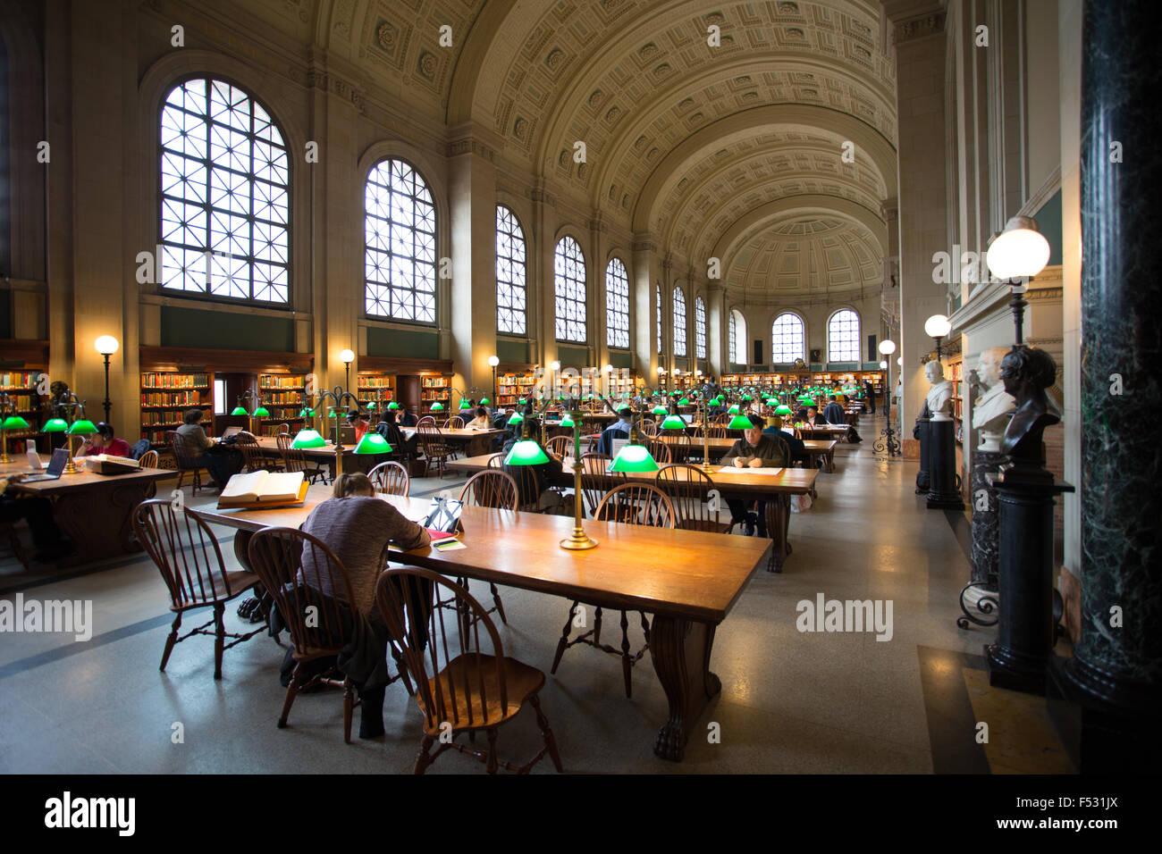 Boston Public Library 'intérieur bates hall' Banque D'Images