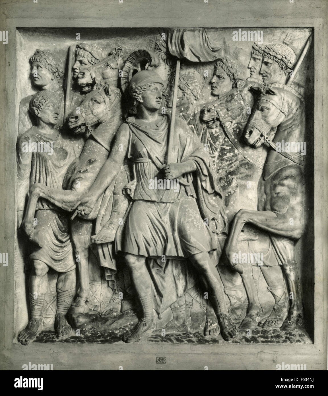 La Déesse Roma dans un fragment d'un bas-relief de la Rome impériale , Italie Banque D'Images