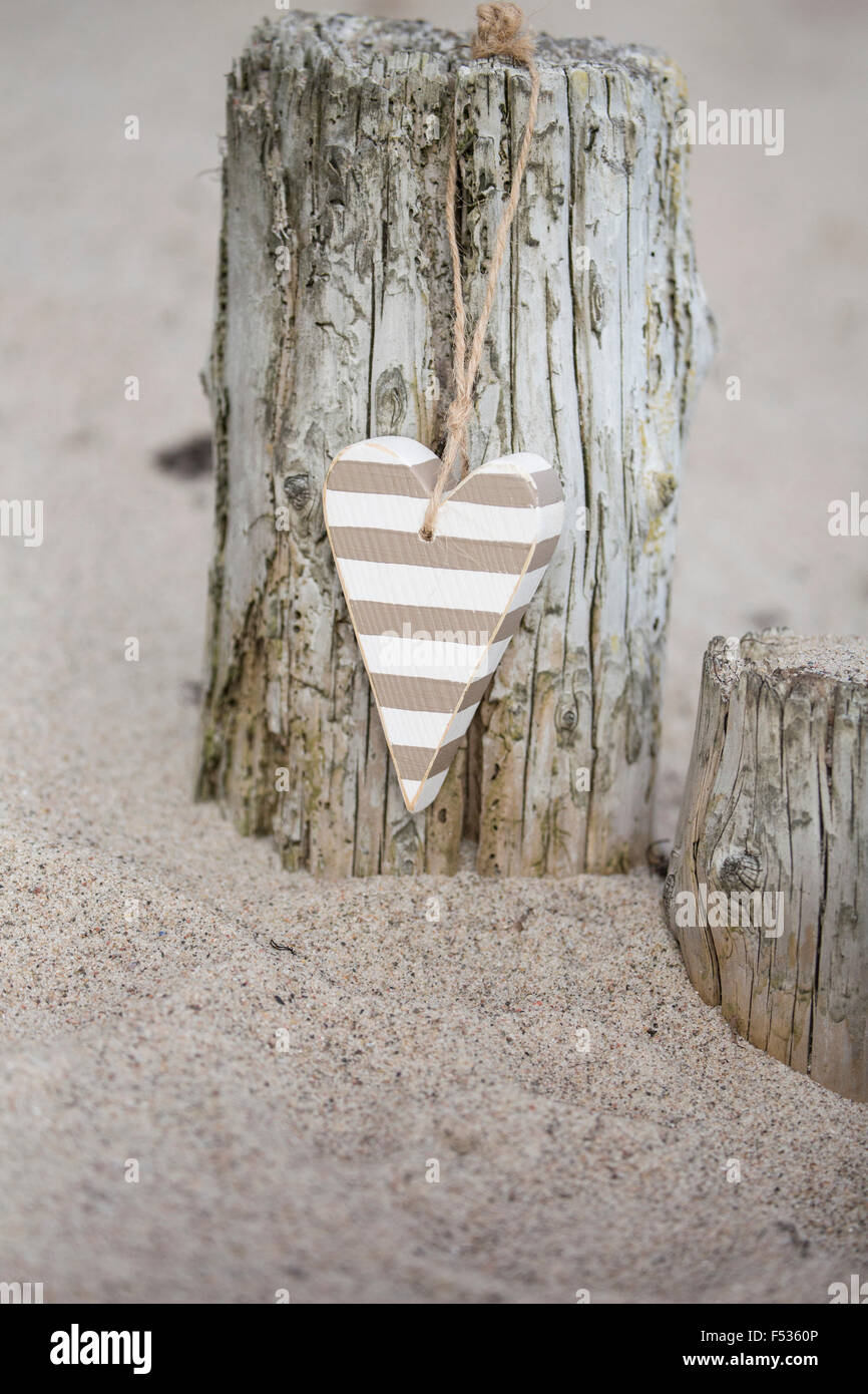 Cœur, tag, pieu en bois, plage, symbole, 'Amour' Banque D'Images