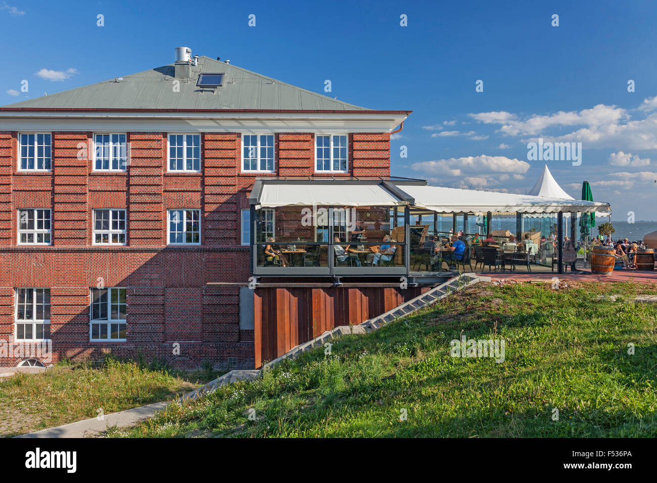 Restaurant 'Le patron par la mer", en front de mer du sud de Wilhelmshaven, Basse-Saxe, Allemagne, Europe Banque D'Images