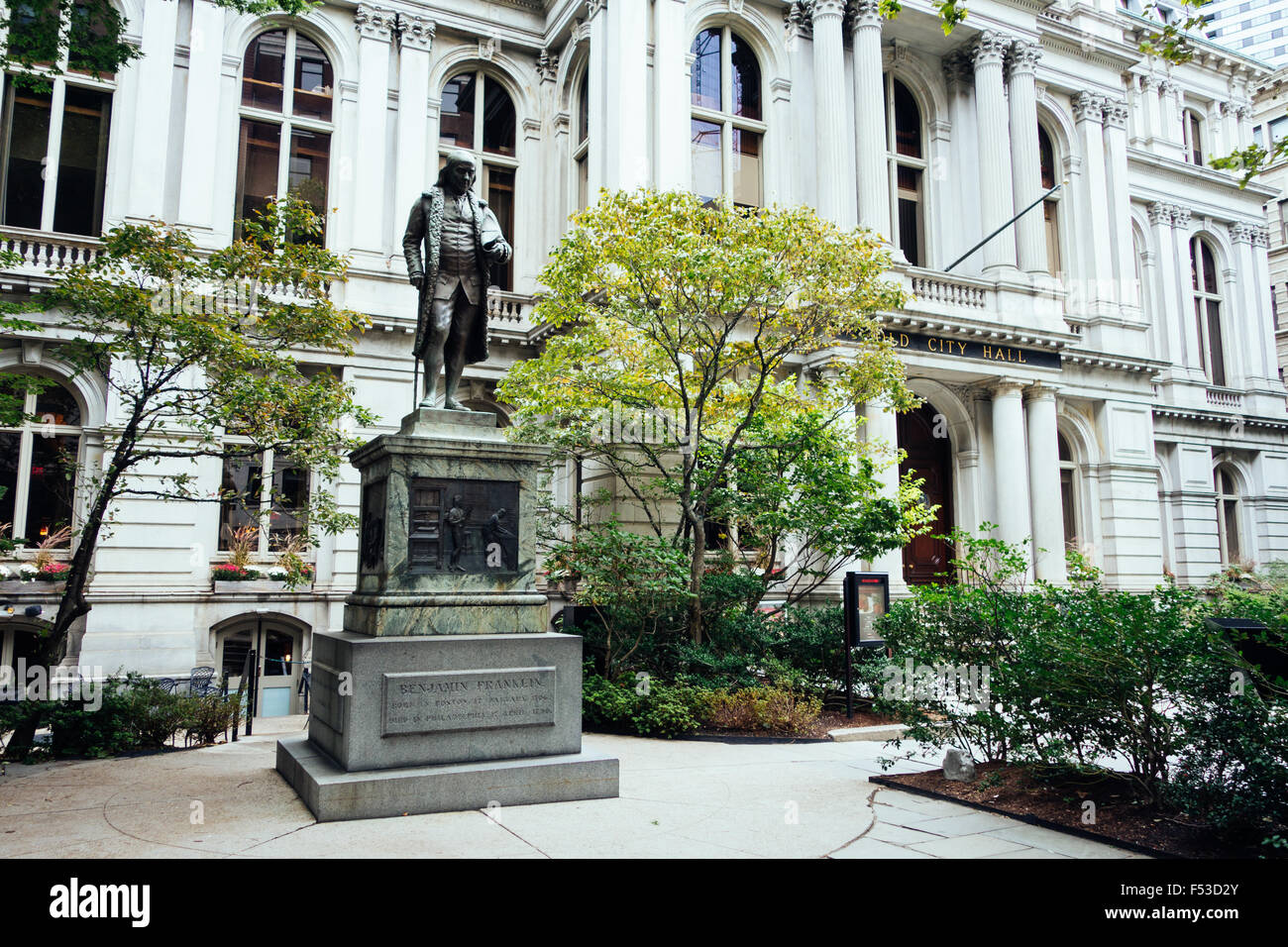 L'ancien hôtel de ville de Boston statue de Benjamin Franklin Banque D'Images
