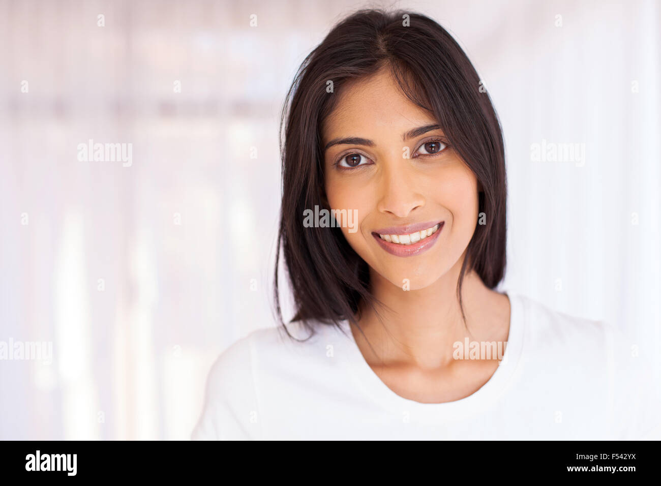Portrait de jolie femme libre indien Banque D'Images