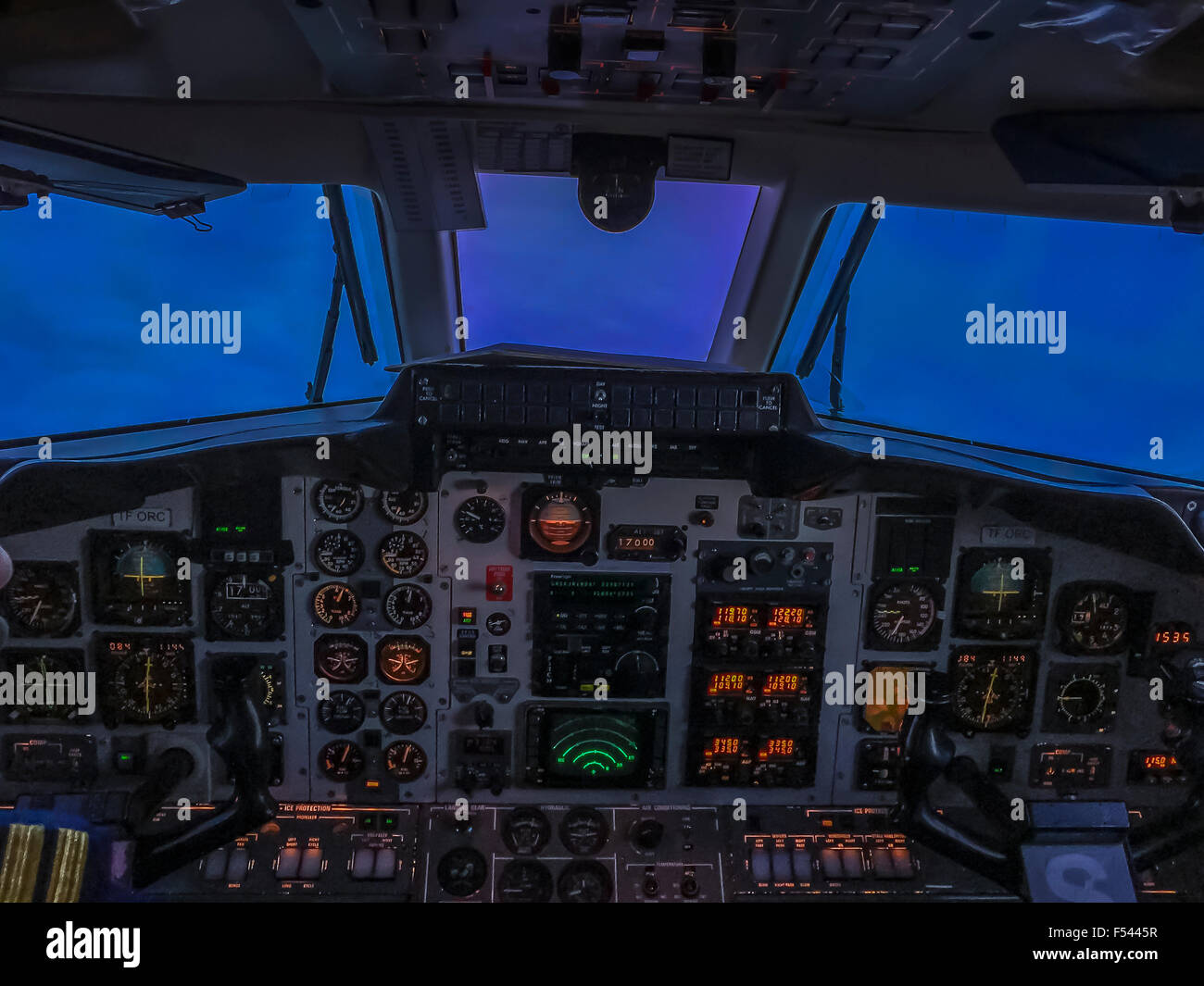 Pilotage de la Jetstream 32, un petit avion à turbopropulseurs. Voler près de l'éruption en Islande, Holuhraun Banque D'Images