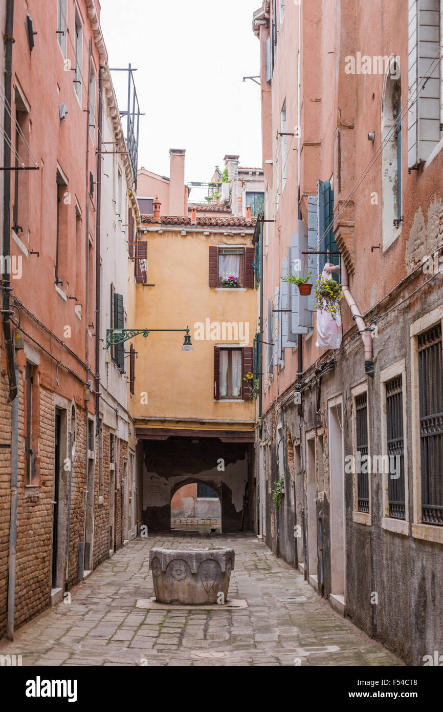 Bien en street, Venise, Italie Banque D'Images