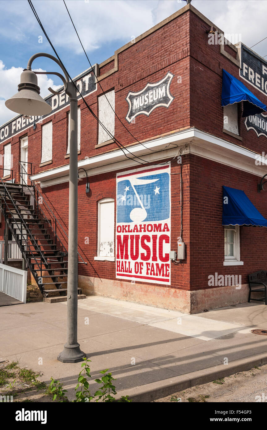 California Music Hall of Fame dans l'ancien entrepôt de marchandises Frisco à Muskogee, Oklahoma, USA. Banque D'Images