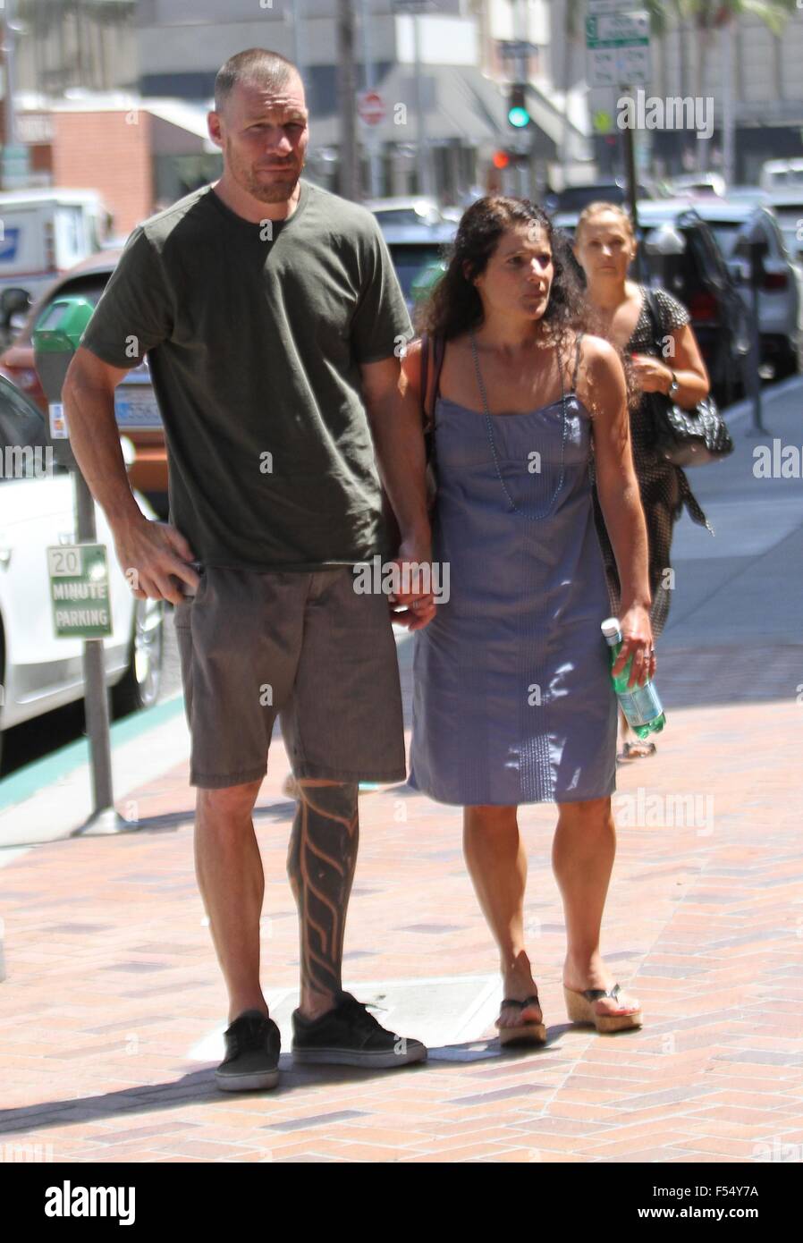 Rage Against the Machine, Tim Commerford bassiste avec son épouse à Los Angeles avec : Tim Commerford, Aleece Dimas Où : Los Angeles, California, United States Quand : 26 août 2015 Banque D'Images Rage Against the Machine, Tim Commerford bassiste avec son épouse à Los Angeles avec : Tim Commerford, Aleece Dimas Où : Los Angeles, California, United States Quand : 26 août 2015 Banque D'Images