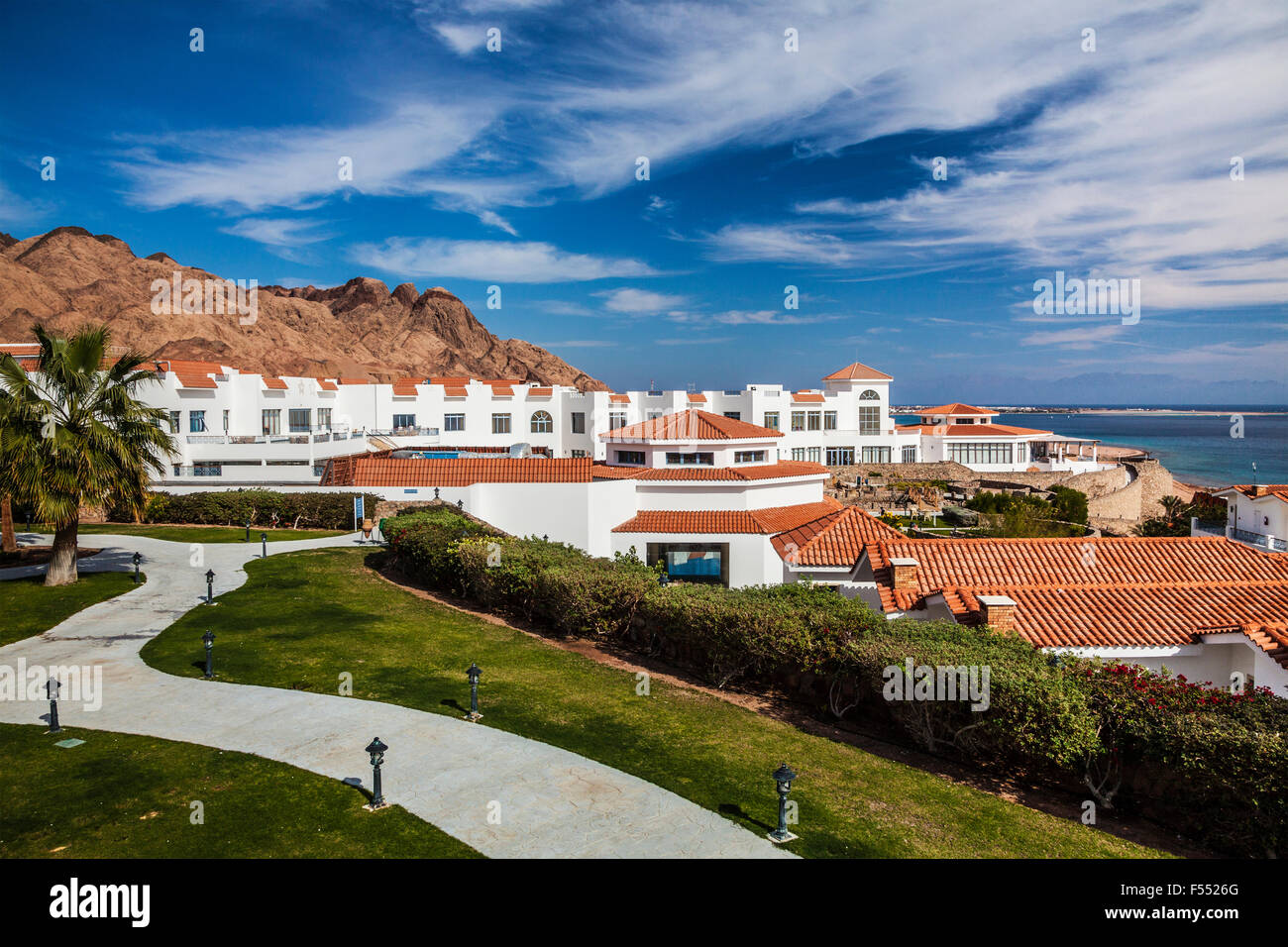 L'hôtel Mercure Dahab Hôtel Sol sur la côte de la Mer Rouge en Egypte. Banque D'Images