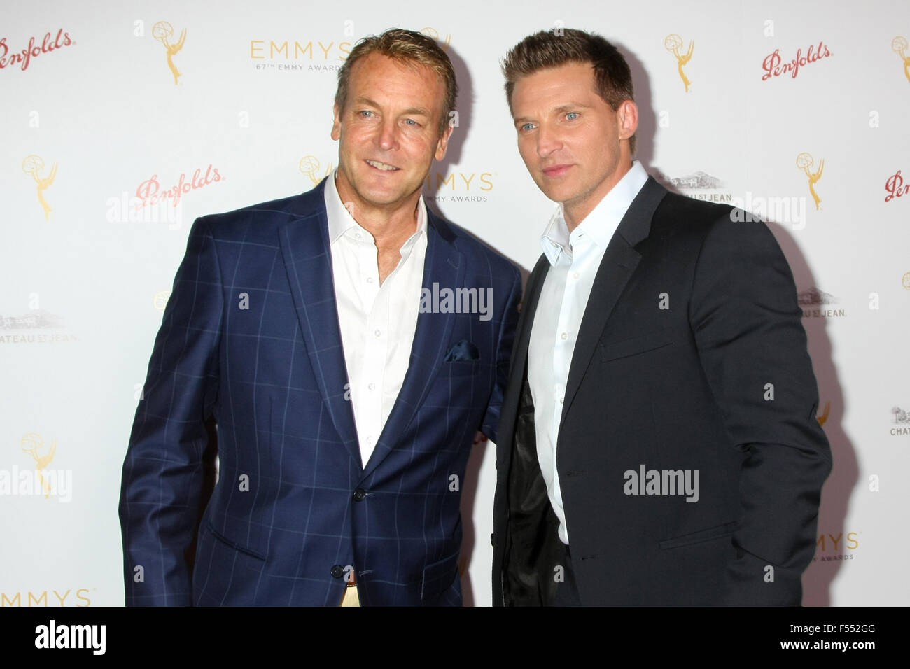 Le jour de la réception par les pairs de l'Académie de télévision - Arrivées avec : Doug Davidson, Steve Burton Où : Los Angeles, California, United States Quand : 26 août 2015 Banque D'Images