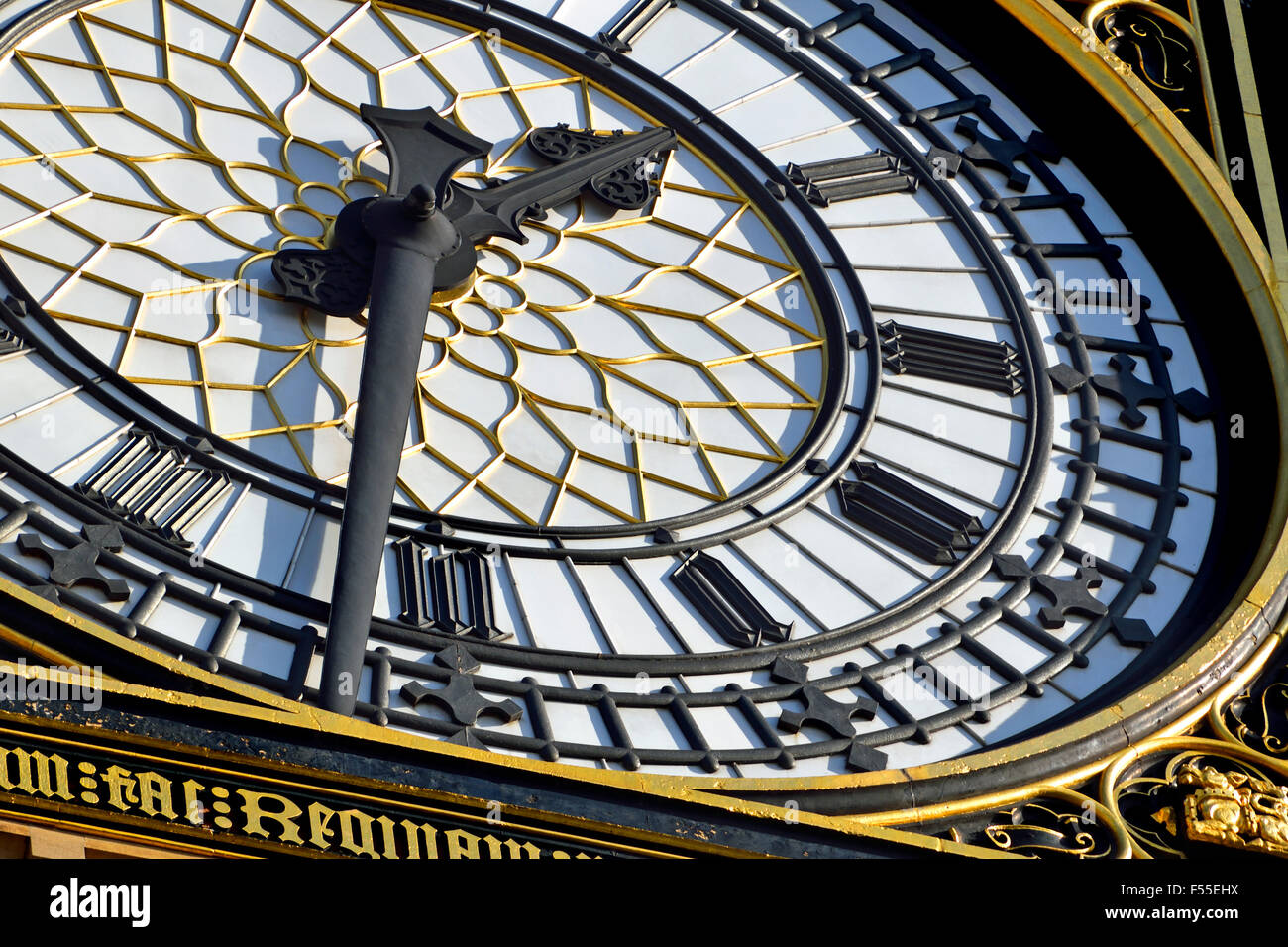 Londres, Angleterre, Royaume-Uni. Big Ben - gros plan des couleurs Banque D'Images